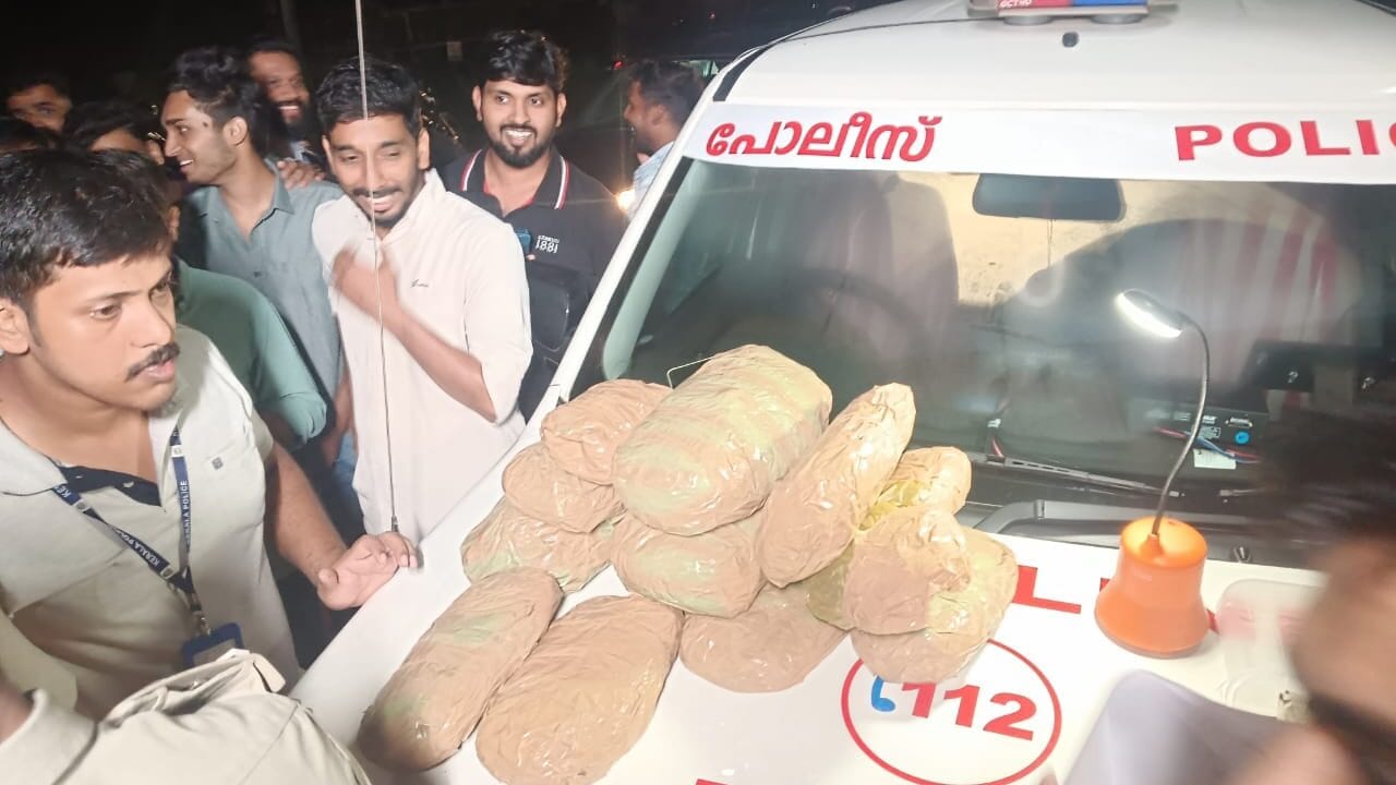 കൂത്തുപറമ്പിൽ വൻ കഞ്ചാവ് വേട്ട: കാറിൽ കടത്തിയ 30 കിലോ കഞ്ചാവുമായി മൂന്ന് പേർ പിടിയിൽ
