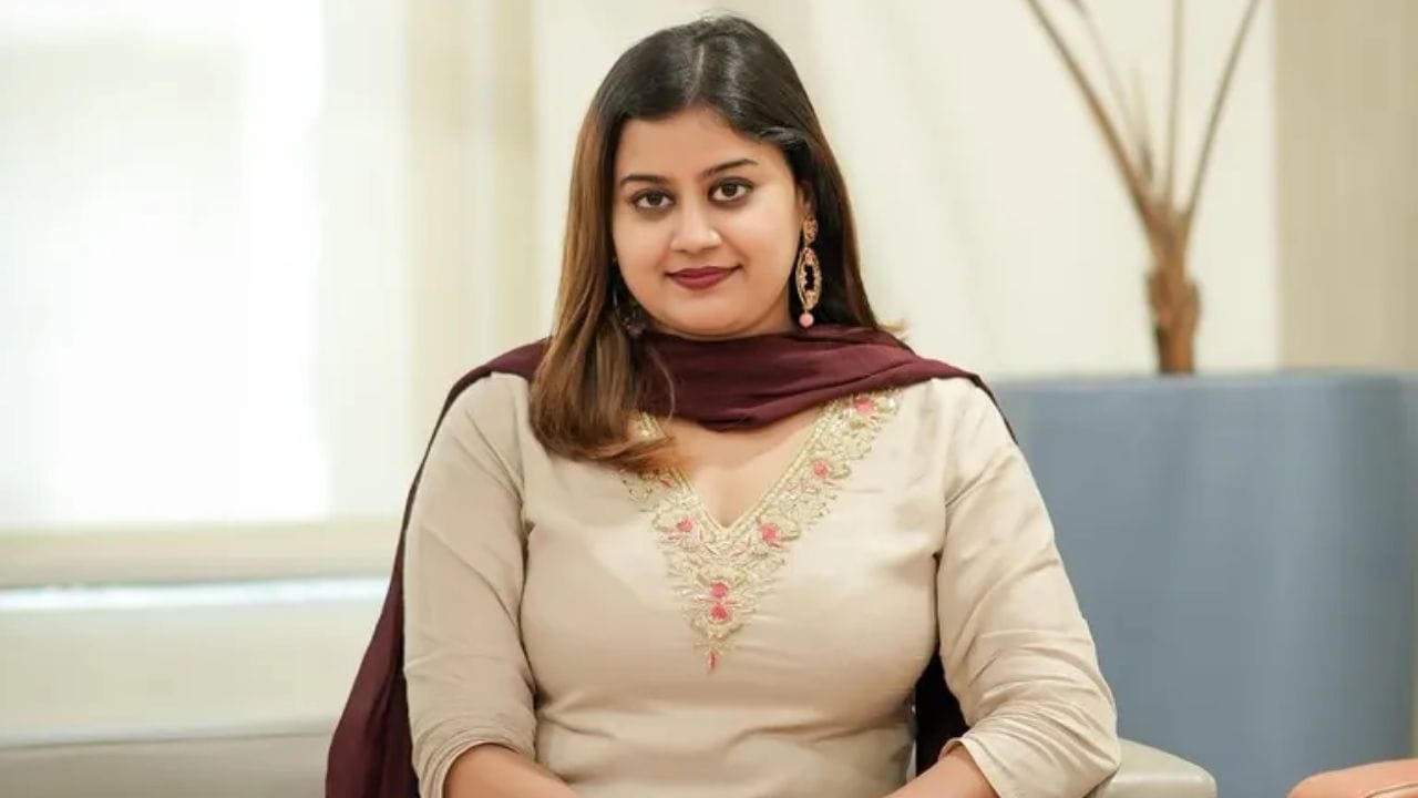 ‘പോലീസിന്റേത് നിരുത്തരവാദപരമായ സമീപനം’; ടിനി ടോമിനെതിരായ പരാതിയിൽ മൊഴി നൽകാനാകാതെ നടി അൻസിബ മടങ്ങി