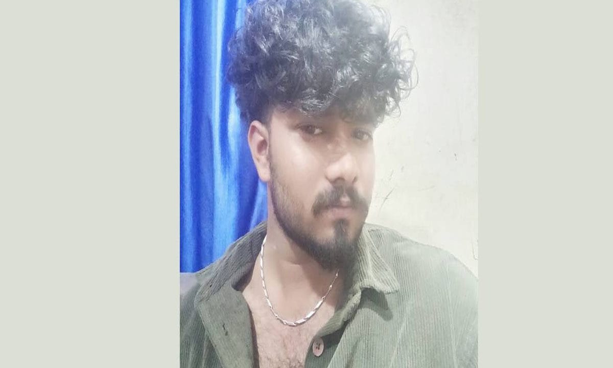പ്രണയപ്പക…. പ്രണയം നിരസിച്ച പ്ലസ് ടു വിദ്യാര്ത്ഥിനിയെ കുത്തിപ്പരിക്കേൽപ്പിച്ച് യുവാവ്; സംഭവം തിരുവനന്തപുരം കന്യാകുളങ്ങരയിൽ