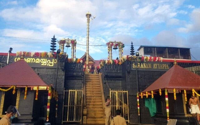 ശബരിമല തന്ത്രിയെ മാറ്റാൻ ദേവസ്വം ബോർഡിന് പൂർണ്ണ അധികാരമുണ്ട്; ദേവസ്വം മന്ത്രിക്ക് കത്തയച്ച് പന്തളം കൊട്ടാരം കുടുംബാംഗം