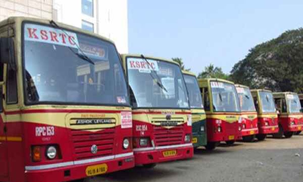 കെഎസ്ആർടിസിയിൽ ഇനി ‘പ്രിയദർശിനി’ യുഗം; തിങ്കളാഴ്ച രാവിലെ 8.30 മുതൽ സ്ത്രീകൾക്ക് സൗജന്യ യാത്ര; സൗജന്യ യാത്ര അനുവദിക്കുന്ന ബസുകൾ തിരിച്ചറിയാൻ എന്ന പ്രത്യേക സ്റ്റിക്കറുകൾ