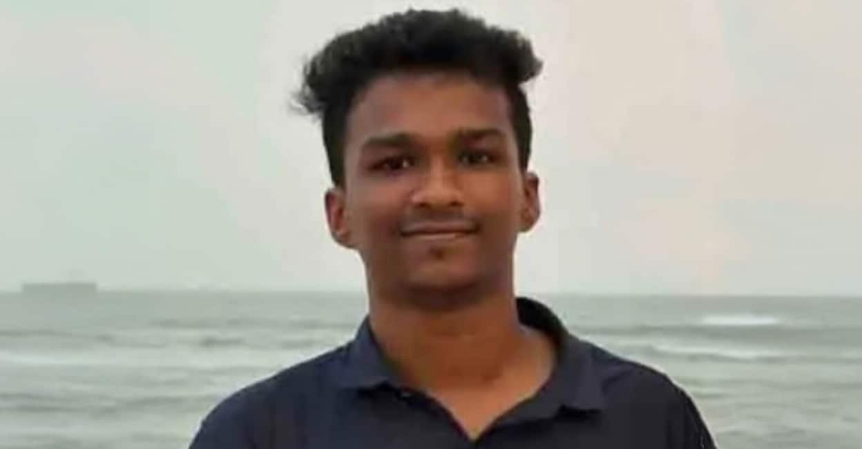 നിതിൻ രാജിന്റെ മരണം: ‘മനുഷ്യത്വരഹിതം, അധ്യാപകൻ ഇങ്ങനെയാണോ പെരുമാറേണ്ടത്’; ഡോ. എം.കെ. റാമിന്റെ മുൻകൂർ ജാമ്യാപേക്ഷ സുപ്രീംകോടതി തള്ളി