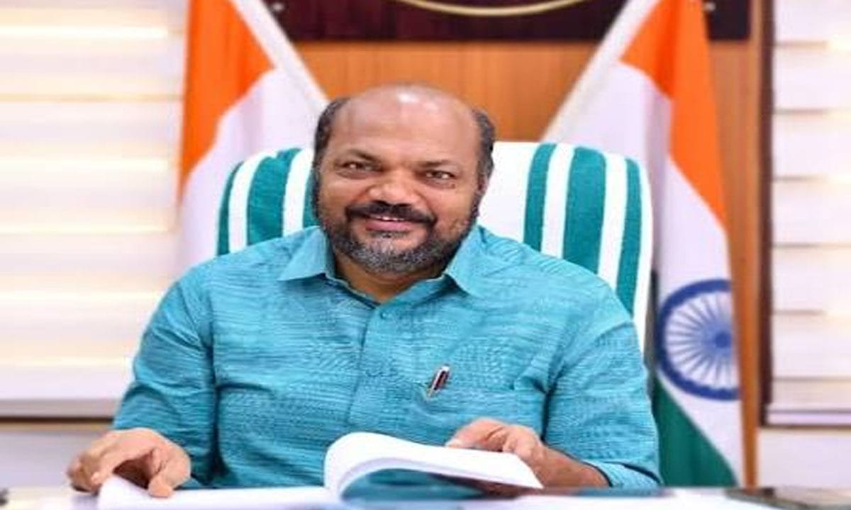 പി. രാജീവ് എൽഡിഎഫ് കൺവീനറായേക്കും; ടി.പി. രാമകൃഷ്ണൻ പദവി ഒഴിഞ്ഞേക്കുമെന്ന് സൂചന, സിപിഎമ്മിൽ ചർച്ചകൾ സജീവം
