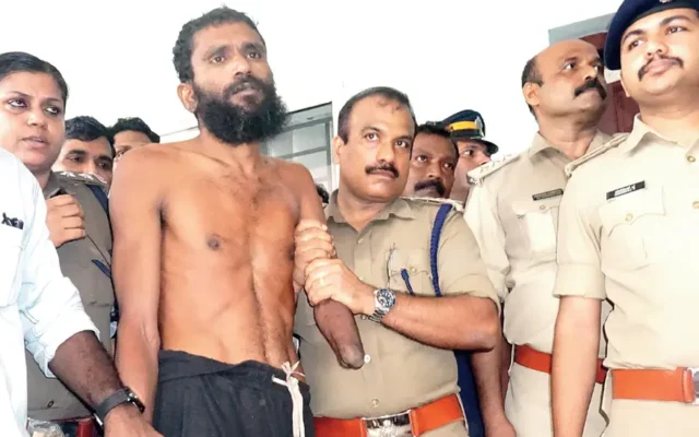 “എങ്ക ഊരിൽ പോണം”! ജയിൽ മോചനത്തിനായി ഗോവിന്ദച്ചാമി; ചാടാൻ കുറച്ച ഭാരം വീണ്ടും  കൂടി