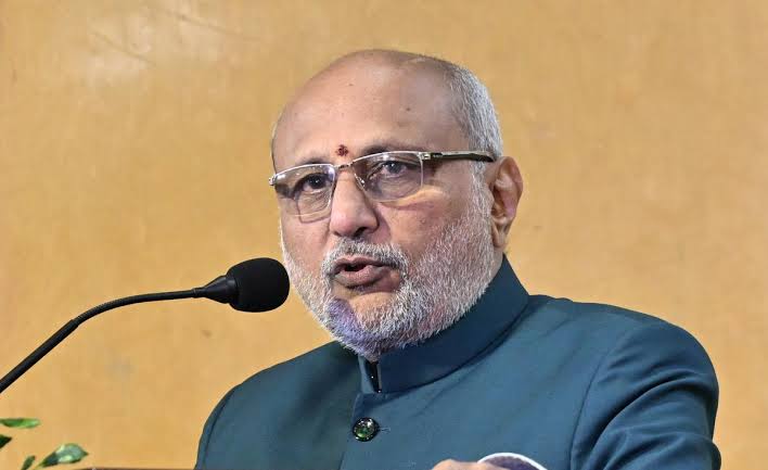 ‘താനാണ് സർവവുമെന്ന് ആരും കരുതരുത്’: ജി. സുകുമാരൻ നായർക്കെതിരെ പരോക്ഷ വിമർശനവുമായി ഉപരാഷ്ട്രപതി