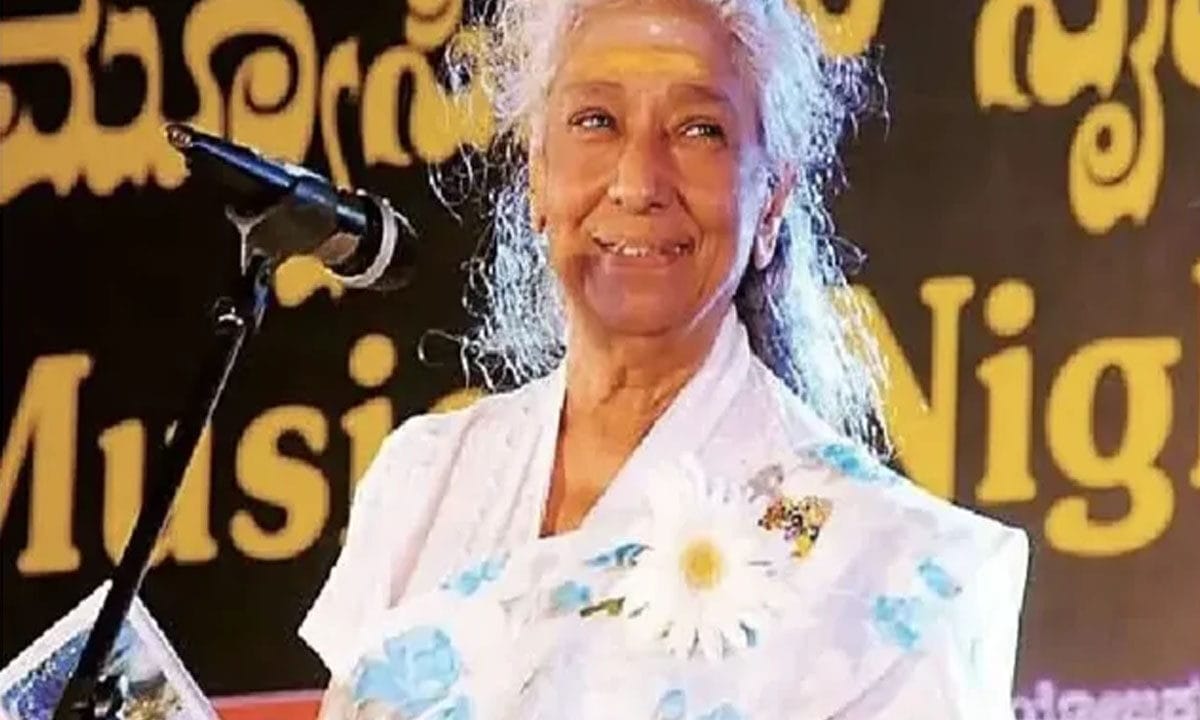 ആ നാദവിസ്മയം ഇനി ഓർമ്മകളിൽ; പാടിപ്പതിഞ്ഞത് തലമുറകളുടെ ഹൃദയങ്ങളിൽ; സംസ്‌കാരം ഔദ്യോഗിക ബഹുമതികളോടെ