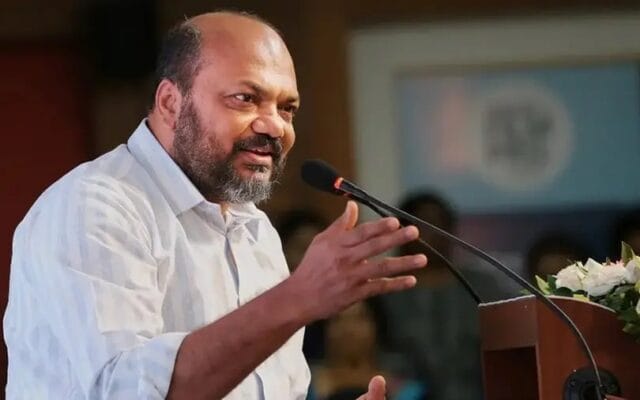 ‘ബുദ്ധിജീവിയായില്ലെങ്കിലും അത്യാവശ്യം ബുദ്ധി വേണം’: ടാറ്റ വിവാദത്തിൽ വി.ഡി. സതീശനെതിരെ പി. രാജീവ്