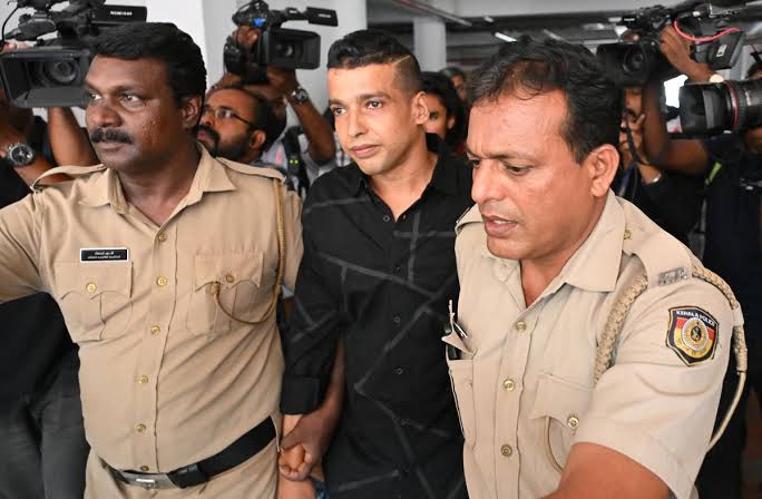 നടിയെ ആക്രമിച്ച കേസ്: പൾസർ സുനിക്ക് തിരിച്ചടി; ശിക്ഷ മരവിപ്പിക്കണമെന്ന ഹർജി ഹൈക്കോടതി തള്ളി