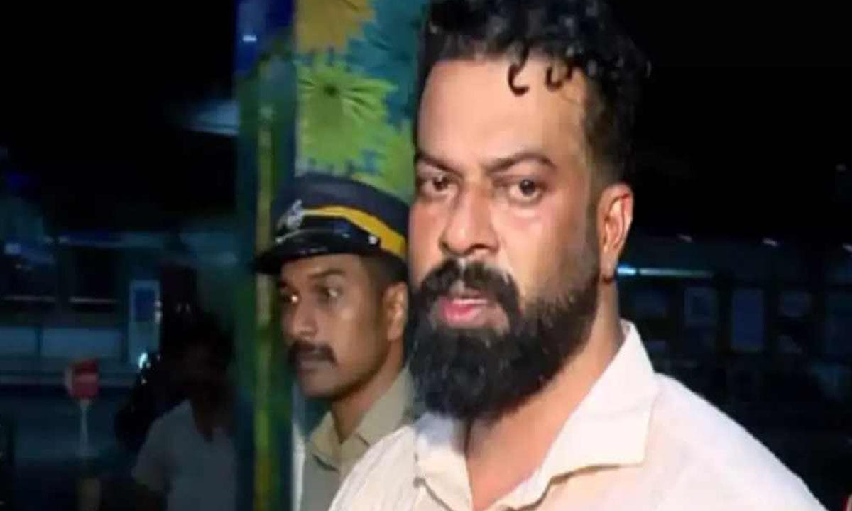ആർ. സുഗതന് വിയ്യൂർ ജയിലിൽ പുനഃസത്യപ്രതിജ്ഞ