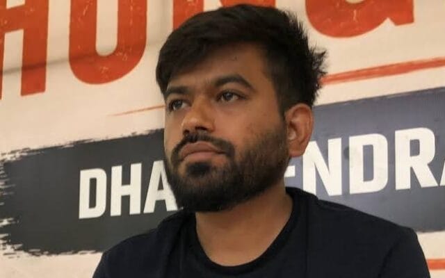 ഹെലികോപ്റ്ററിൽ പറക്കാൻ മാത്രമാണോ വോട്ട്? മഹാരാഷ്ട്രയിലെ സർക്കാർ സ്കൂളുകളിൽ അടിസ്ഥാന സൗകര്യങ്ങളില്ല: വിദ്യാഭ്യാസ മന്ത്രി രാജിവെക്കണമെന്ന് സി.ജെ.പി
