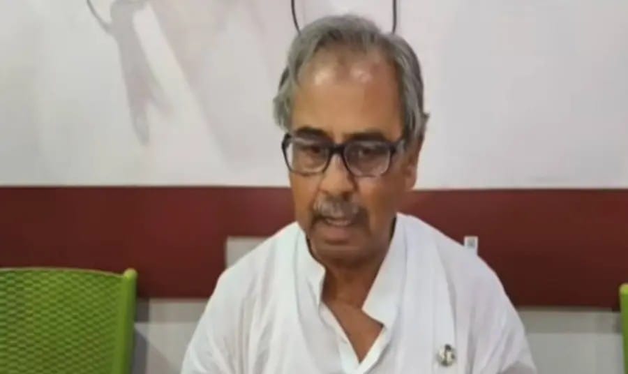 പശ്ചിമ ബംഗാൾ മുൻ ഡെപ്യൂട്ടി സ്പീക്കർ ആശിഷ് ബാനർജിയെ തൃണമൂൽ ഓഫീസിൽ മരിച്ച നിലയിൽ കണ്ടെത്തി