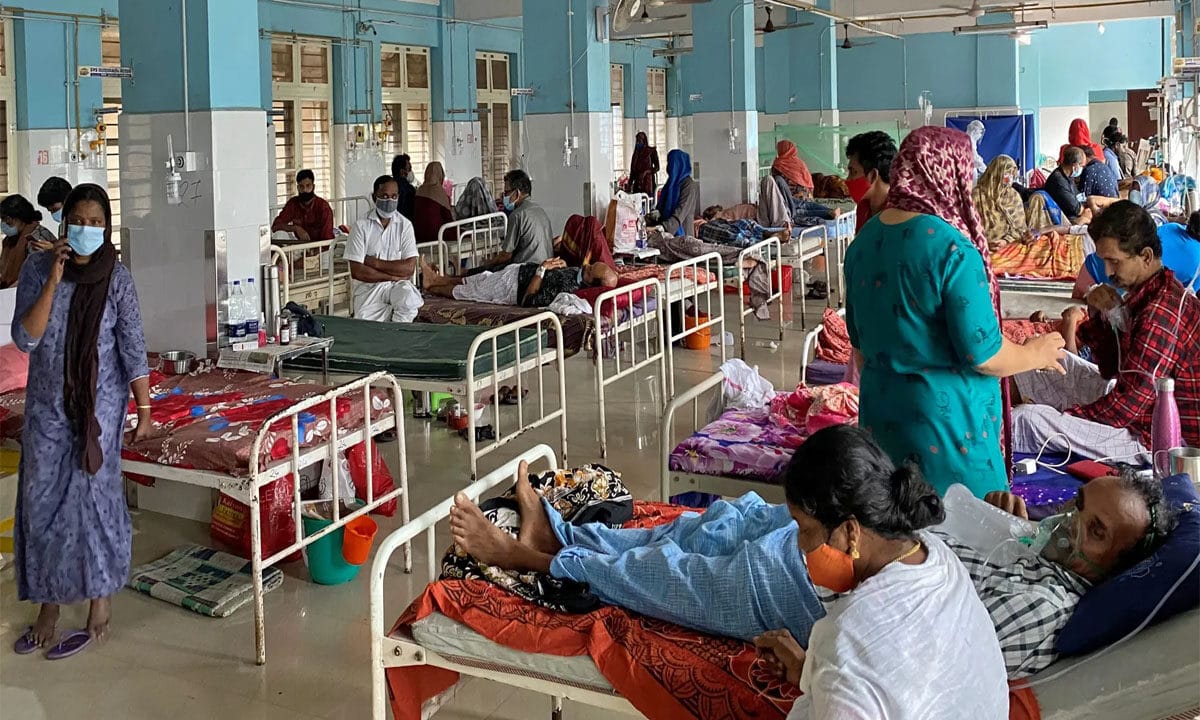 സർക്കാർ ആശുപത്രികളിൽ മാറ്റത്തിന്റെ കാറ്റ്: ജീവനക്കാർക്ക് ‘മാന്യമായ പെരുമാറ്റം’ പഠിപ്പിക്കാൻ ആരോഗ്യവകുപ്പ്