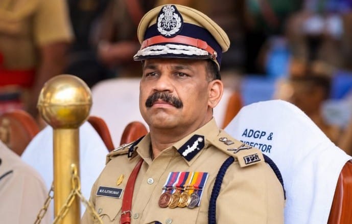‘വീരപരിവേഷം വെറും ഷോ മാത്രം’: സോഷ്യൽ മീഡിയയിൽ പ്രോത്സാഹിപ്പിക്കുന്നവരും നിരീക്ഷണത്തിൽ; എ.ഡി.ജി.പി പി. വിജയൻ