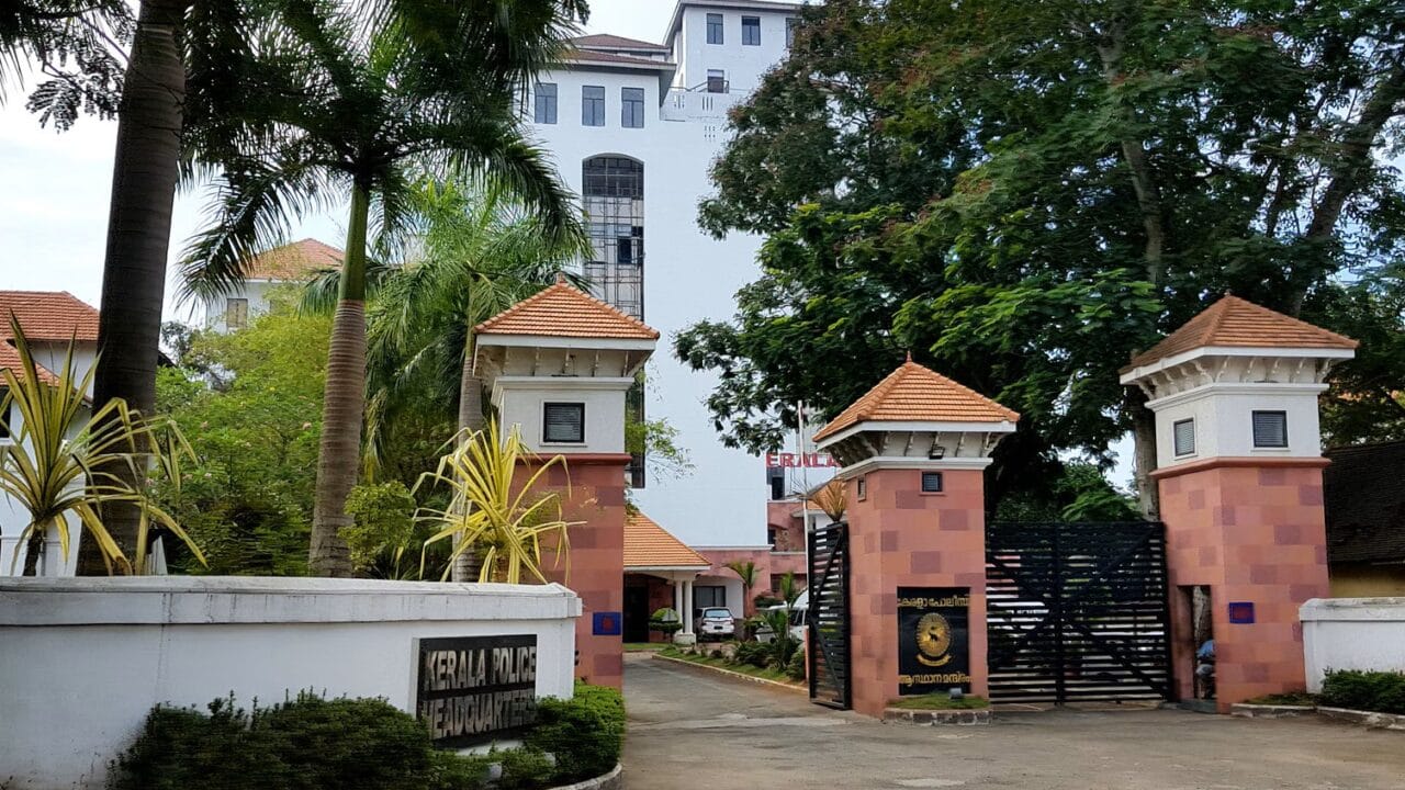 പോലീസ് ഉദ്യോഗസ്ഥർക്ക് ഇനി ആഴ്ചയിൽ ഒരു ദിവസം നിർബന്ധിത അവധി; എഡിജിപിയുടെ നിർദേശം