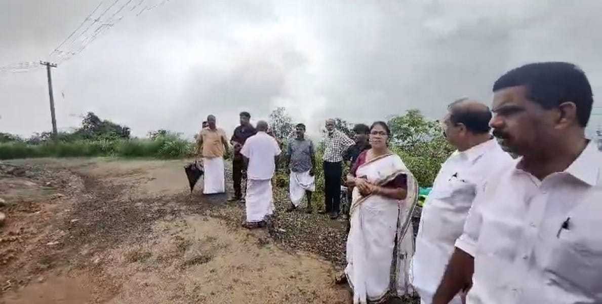 പാലക്കയം തട്ടിൽ ജിയോളജി അനുമതിയില്ലാത്ത മതിൽ നിർമ്മാണം എംഎൽഎ സജീവ് ജോസഫ് തടഞ്ഞു