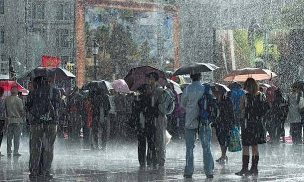 കനത്ത മഴ: പത്തനംതിട്ടയിലും കണ്ണൂരിലും നാളെ (ഓഗസ്റ്റ് 3) വിദ്യാഭ്യാസ സ്ഥാപനങ്ങൾക്ക് അവധി