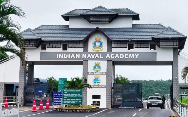 ഏഴിമല നാവിക അക്കാദമിയിൽ സുരക്ഷാവീഴ്ച; വ്യാജരേഖ ചമച്ച് ജോലിചെയ്തിരുന്ന ബംഗ്ലാദേശ് പൗരൻ പിടിയിൽ