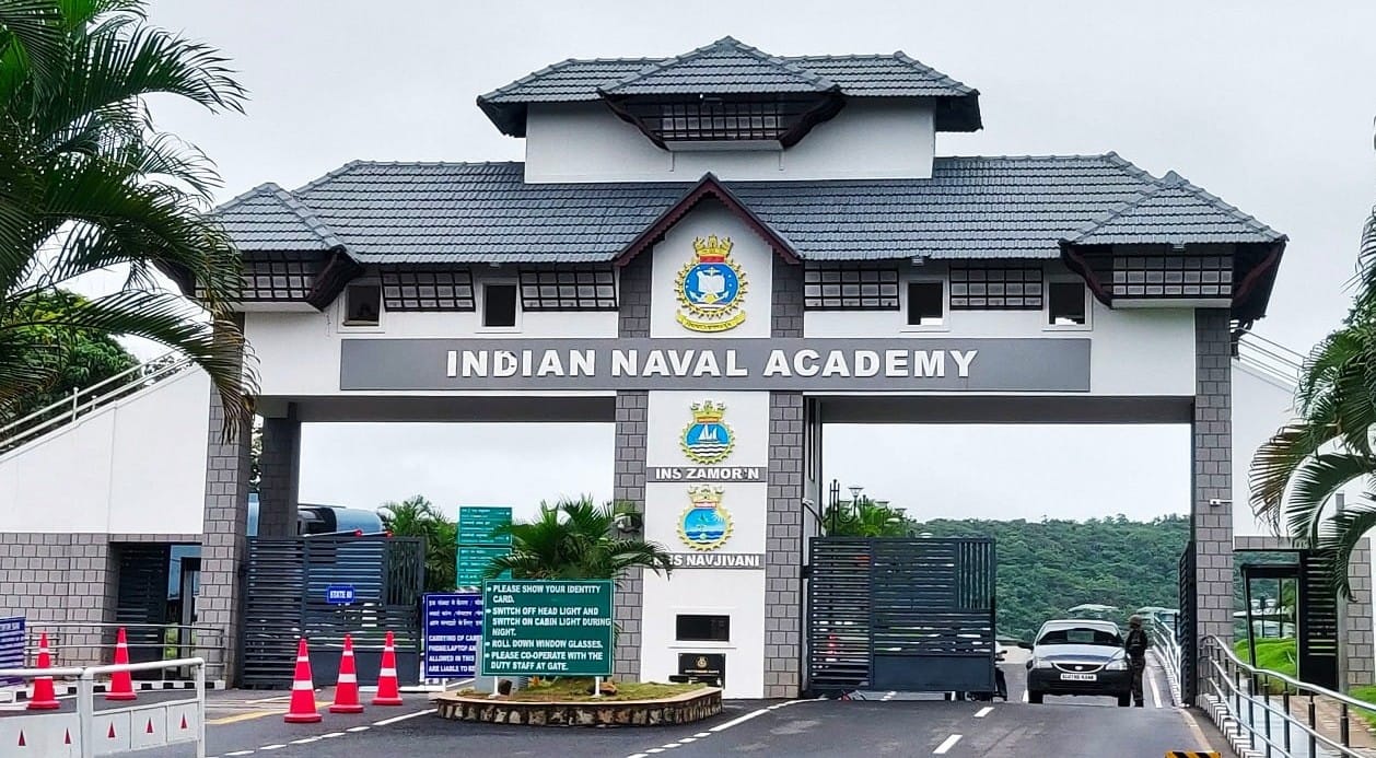 ഏഴിമല നാവിക അക്കാദമിയിൽ സുരക്ഷാവീഴ്ച; വ്യാജരേഖ ചമച്ച് ജോലിചെയ്തിരുന്ന ബംഗ്ലാദേശ് പൗരൻ പിടിയിൽ