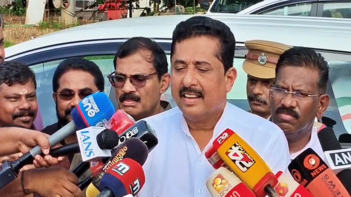 കണ്ണൂർ വേദിയായി പ്രഖ്യാപിച്ചിരുന്നുവെന്ന കാര്യം ഉദ്യോഗസ്ഥർ ശ്രദ്ധയിൽപ്പെടുത്തിയില്ല; സൗകര്യക്കുറവ് മൂലമല്ല വേദി മാറ്റിയത്, വിവാദങ്ങൾക്ക് സ്ഥാനമില്ലെന്ന് വിദ്യാഭ്യാസ മന്ത്രി എൻ. ഷംസുദ്ദീൻ