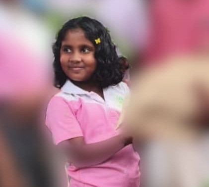 കണ്ണൂരിൽ പൊതുശുചീകരണത്തിനിടെ കുളത്തിന്റെ പടിക്കെട്ടിൽ വീണ് ആറു വയസ്സുകാരി മരിച്ചു