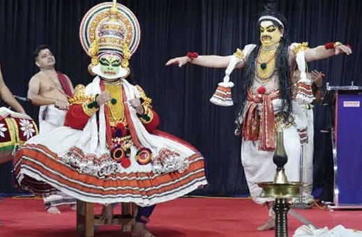 മൃദംഗശൈലേശ്വരി ക്ഷേത്രമുറ്റത്ത് അരങ്ങുണർന്നു; നാലാമത് കോട്ടയത്ത് തമ്പുരാൻ കഥകളി ഉത്സവത്തിന് തുടക്കം